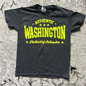 Authentic Washington shirt. Size M in girls.
